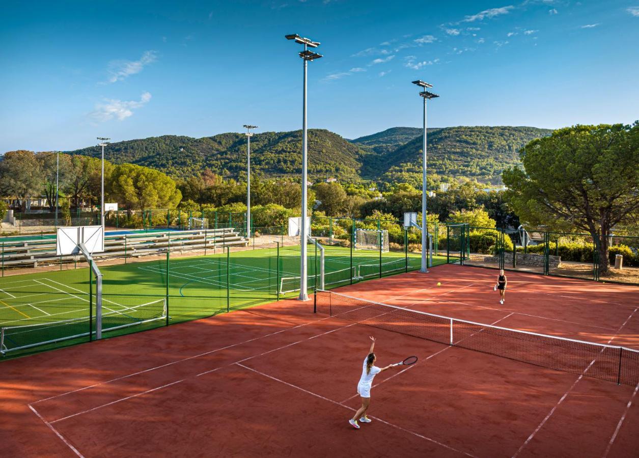 Valamar Amicor Resort Stari Grad  Luaran gambar