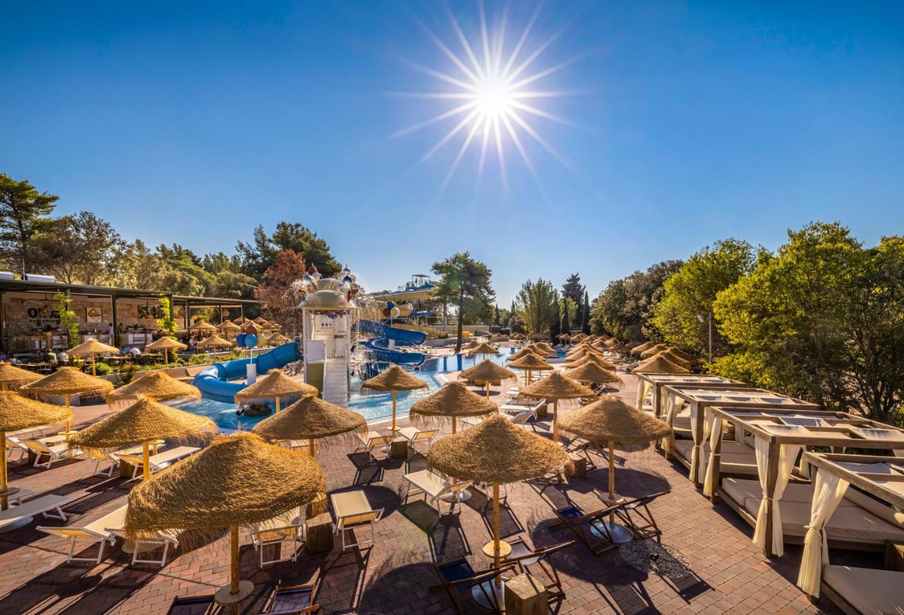 Valamar Amicor Resort Stari Grad  Luaran gambar