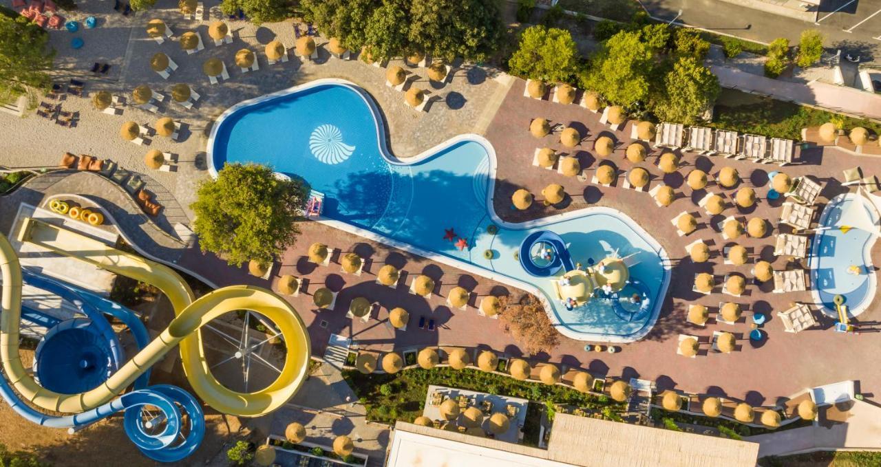Valamar Amicor Resort Stari Grad  Luaran gambar