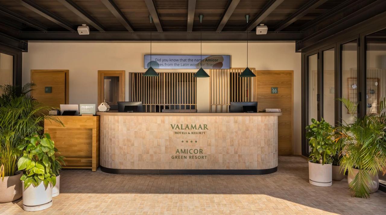 Valamar Amicor Resort Stari Grad  Luaran gambar