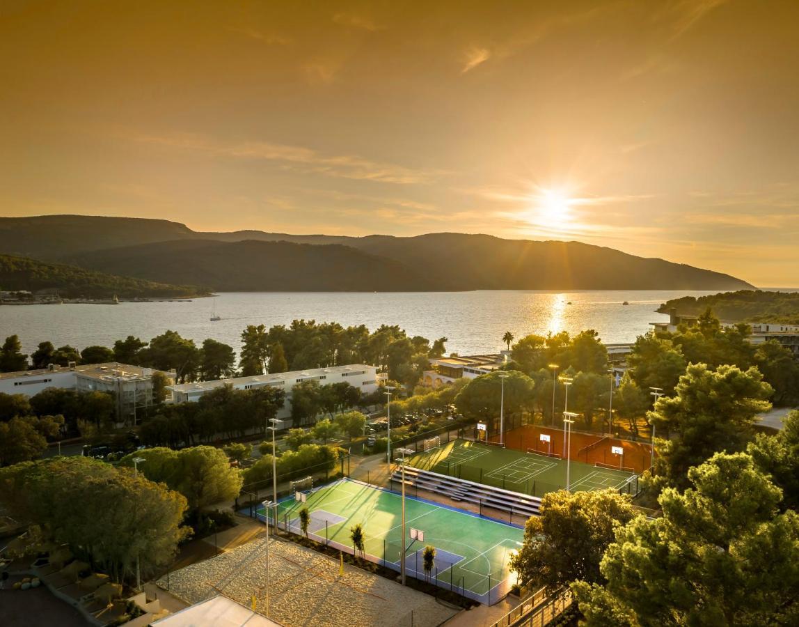 Valamar Amicor Resort Stari Grad  Luaran gambar